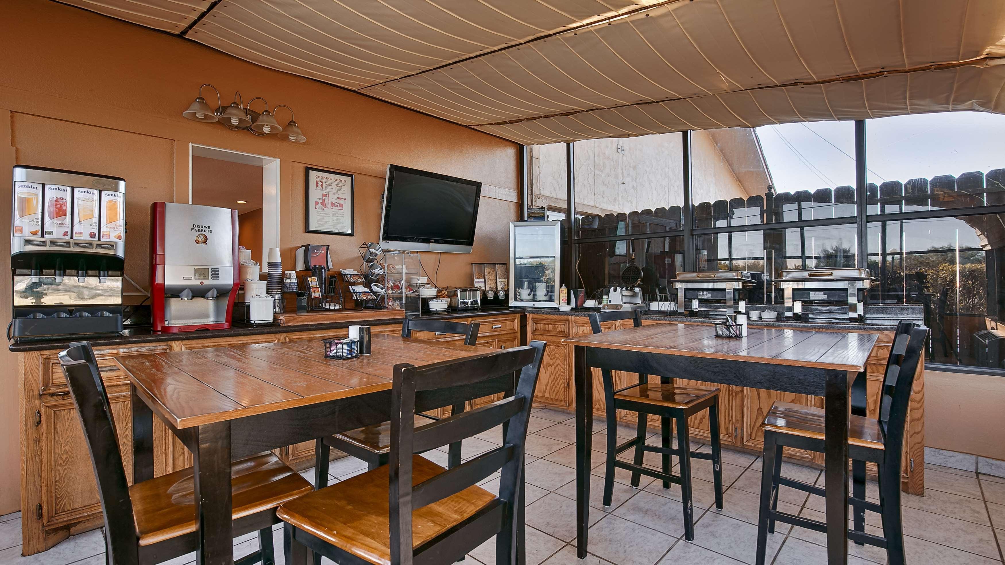 Surestay Hotel By Best Western Zapata Restoran foto