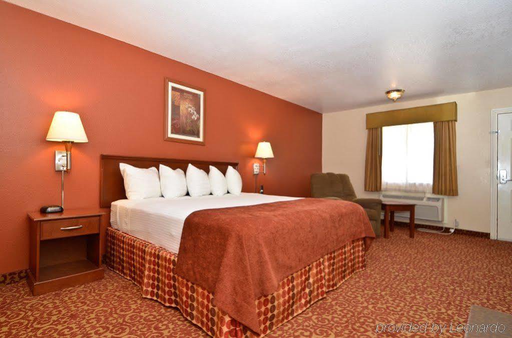 Surestay Hotel By Best Western Zapata Bagian luar foto